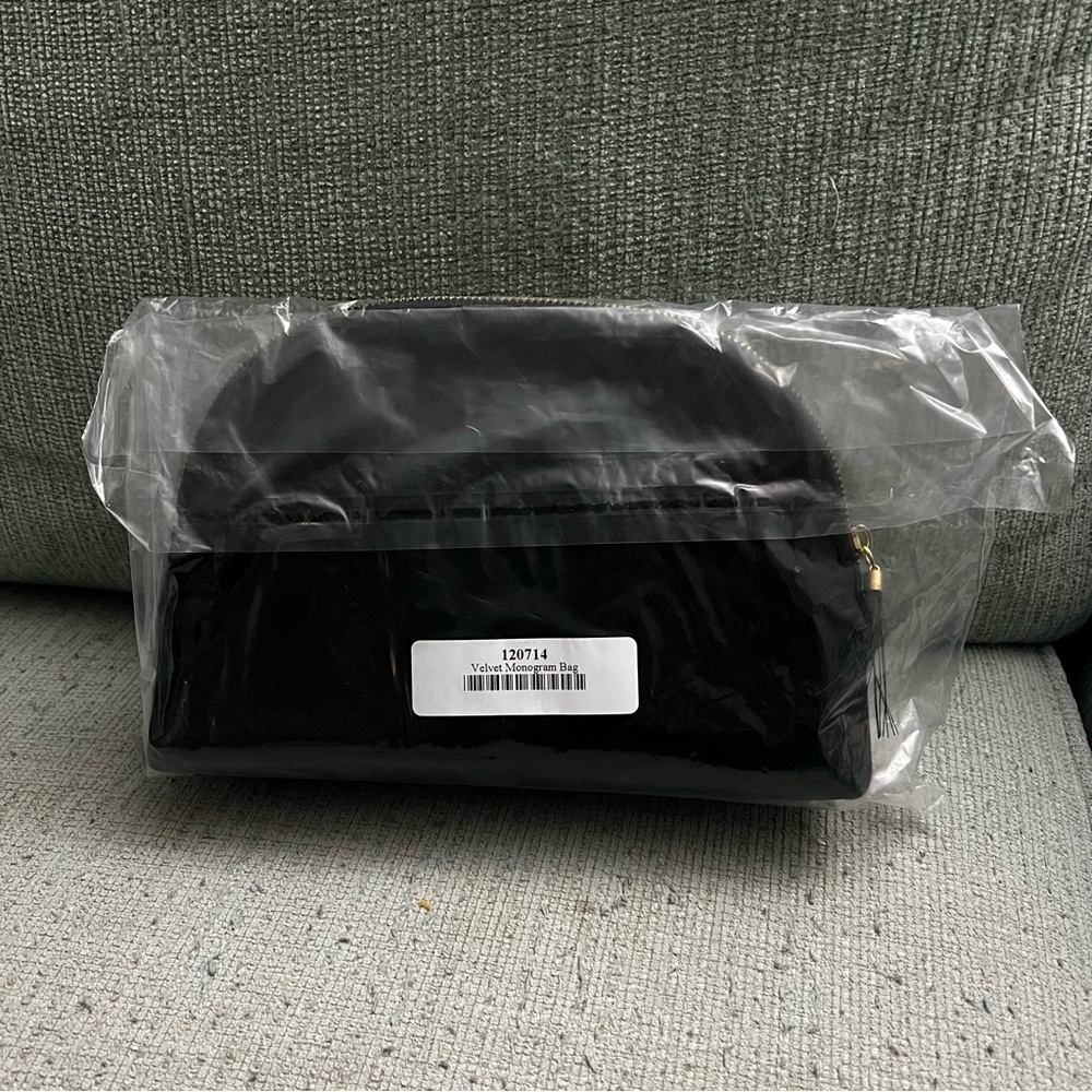Seint Black Velvet Zip Around Monogram Make Up Cosmetic Travel Bag SEALED - Picture 2 of 6
